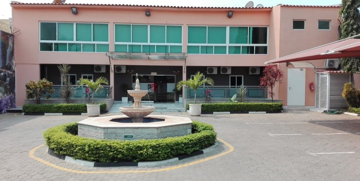 Luanda, Angola! Complexo hoteleiro em funcionamento, disponível para venda no Morro Bento - Foto 1