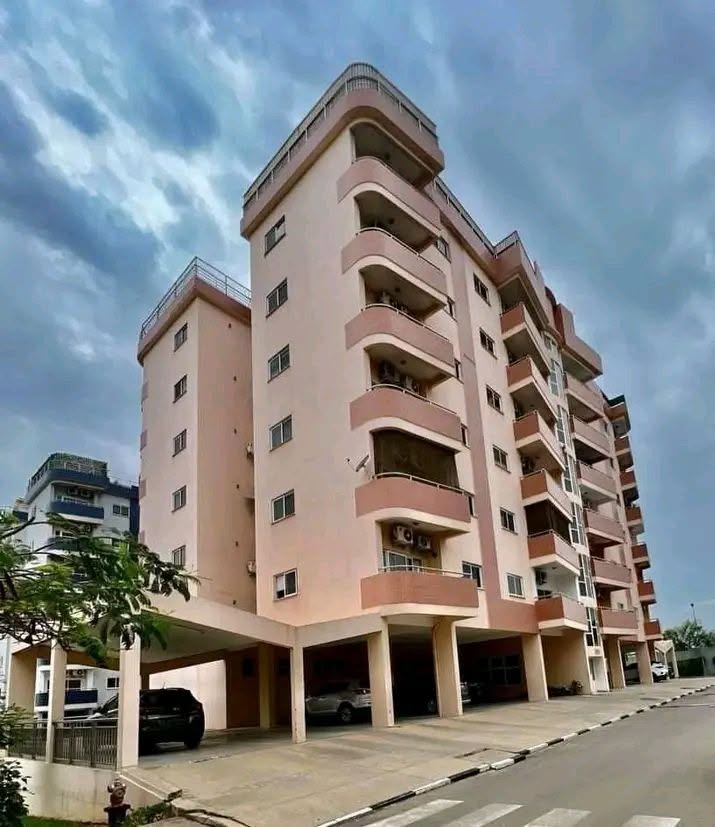 VENDA Apartamento - Talatona. PREÇO 170.000.000 KZ NEGOCIAVEL  Apartamento T3 no Condomínio Astros de Talatona. Localizada no 3° Andar .