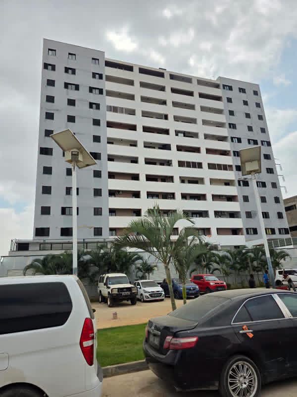 VENDER:: APARTAMENTO T2 MOBILADO À VENDA – NO CONDOMÍNIO BOLIVARD, PATRIOTA (Excelente oportunidade de investimento ou habitação própria!) em Luanda - T2