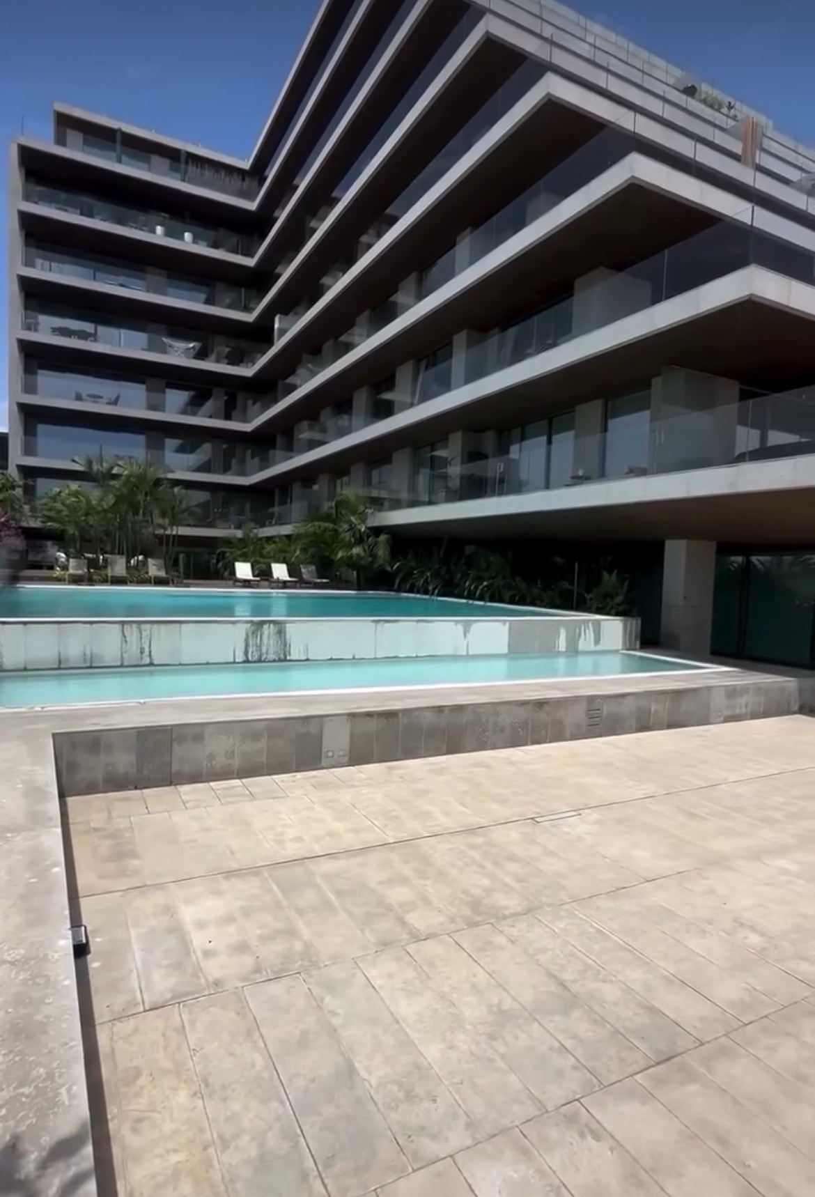 🇦🇴VENDE-SE: APARTAMENTO T1 NO EDIFÍCIO CHICALAMAR - ILHA DO CABO LUANDA ANGOLA 🇦🇴 - Foto 1