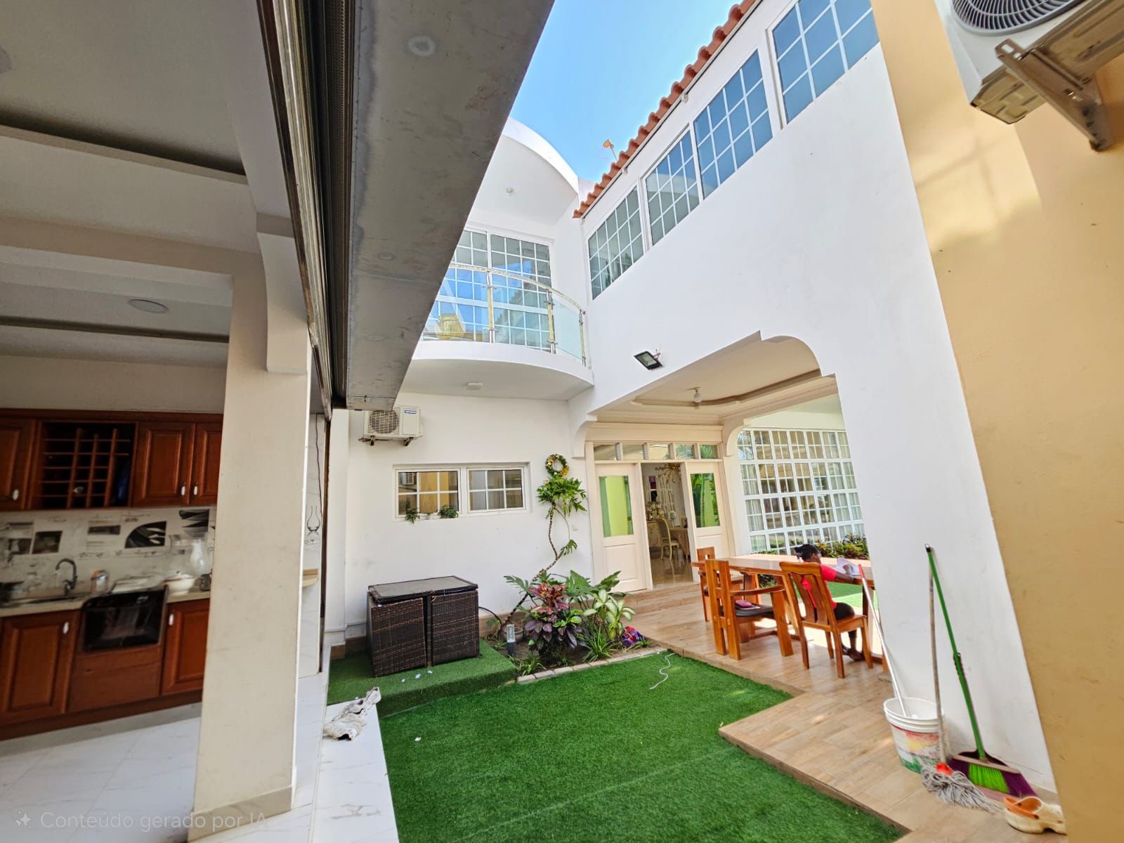 Vivenda a venda no condomínio jardim de Rosas T7 - Foto 1