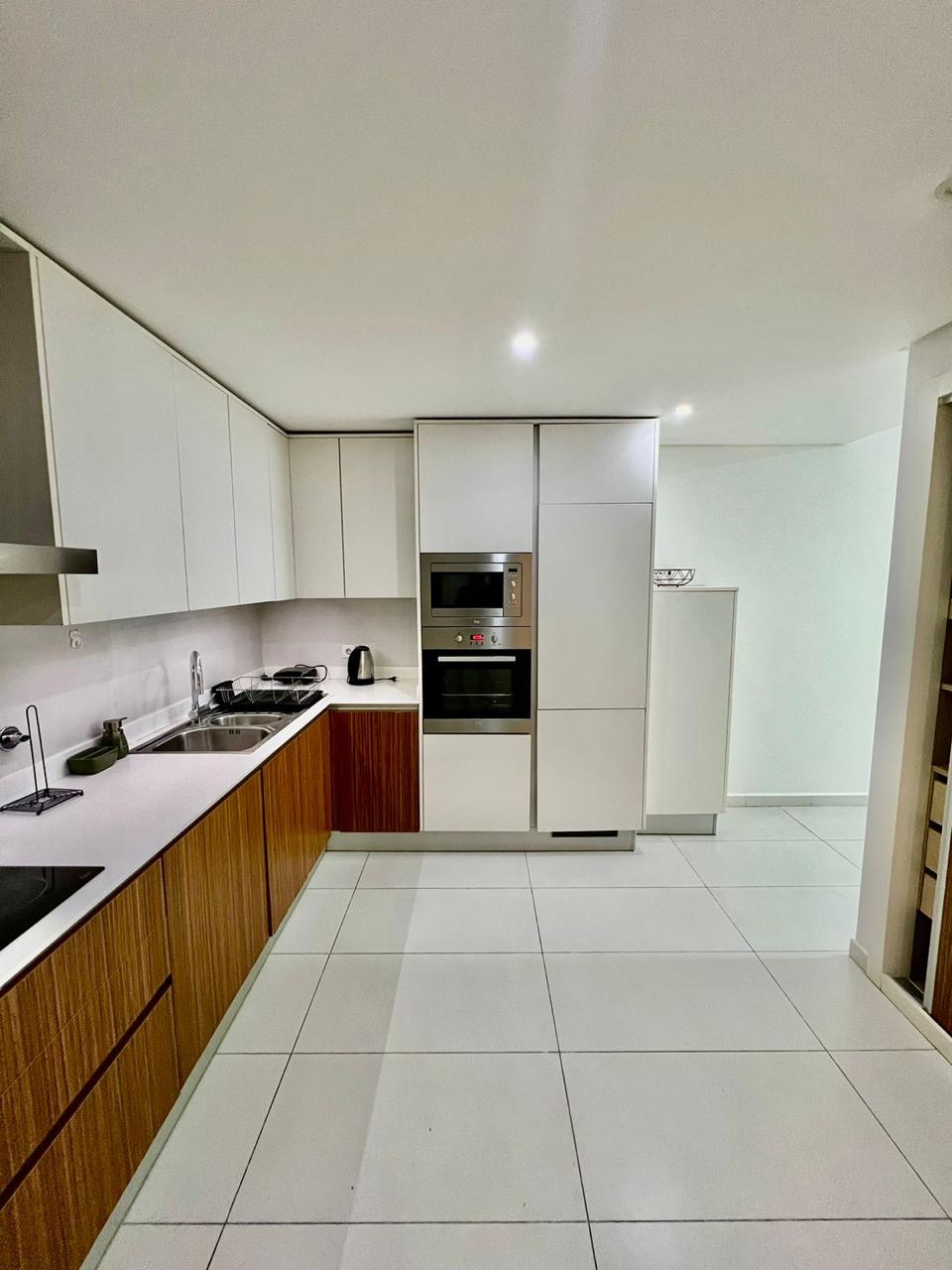 ARRENDAR | APARTAMENTO T1 MOBILADO NO EDIFÍCIO LOANDA TOWERS em Luanda - T1
