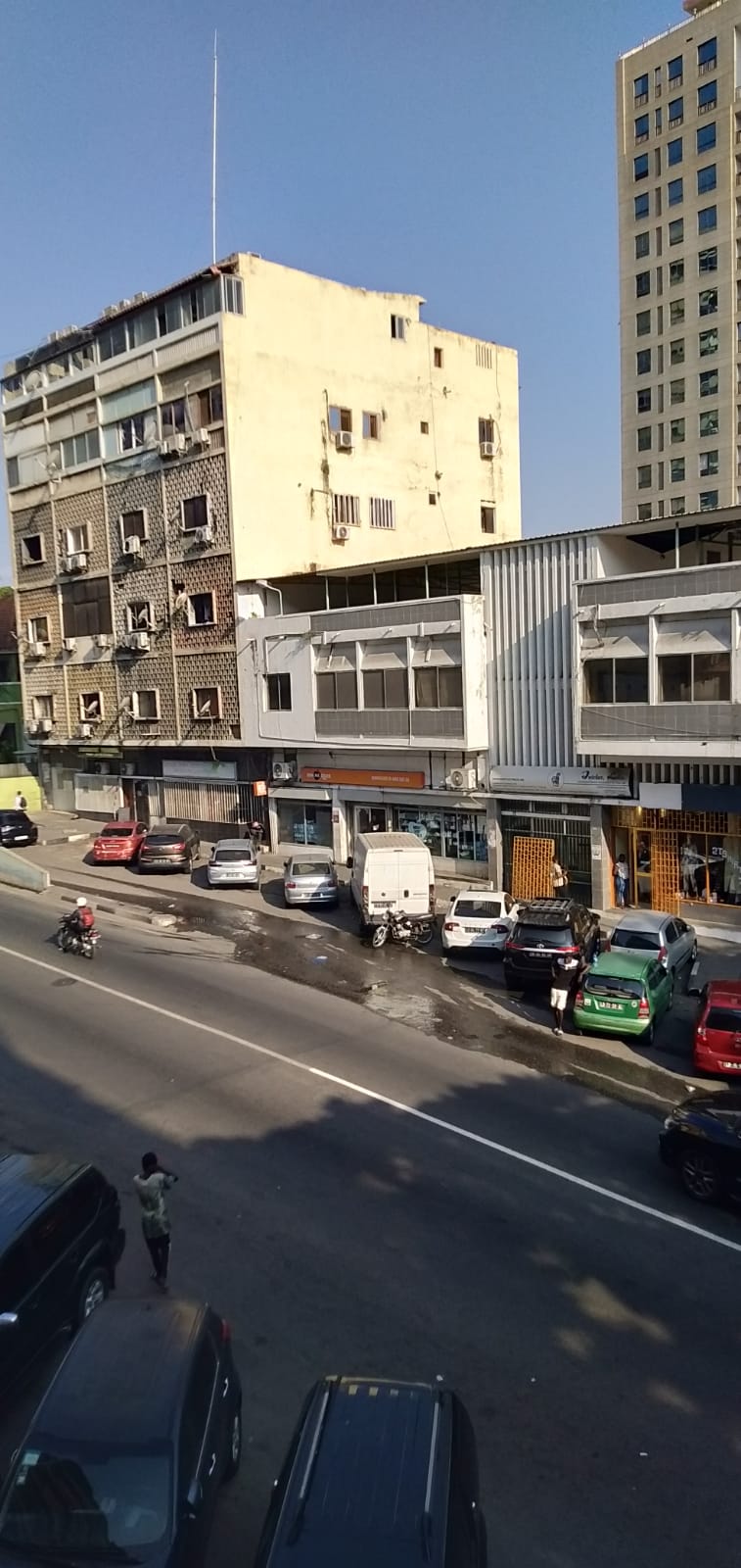 ARRENDAR | APARTAMENTO T1+1 NA RUA DA EMBAIXADA PORTUGUESA em Luanda - T1