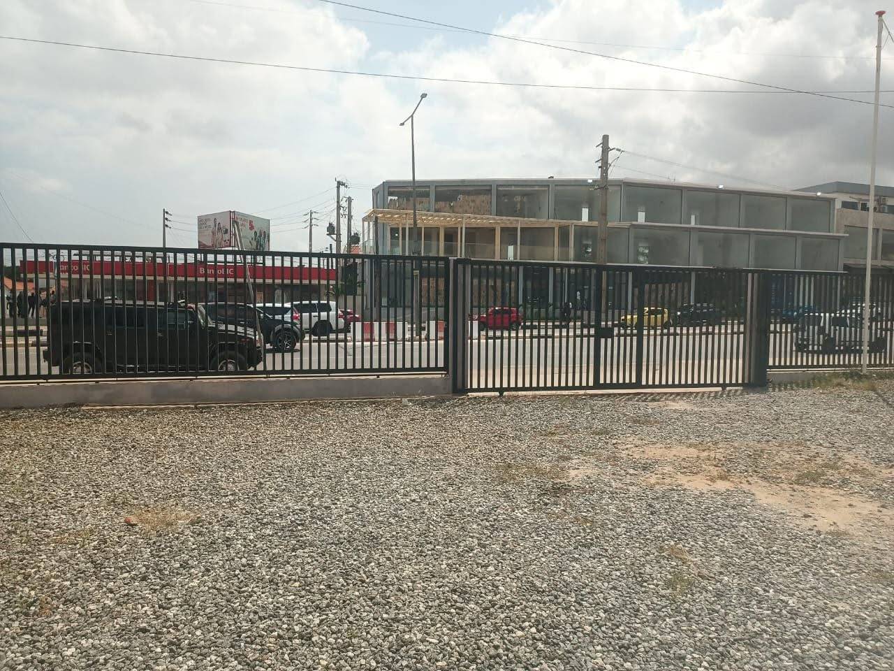 TERRENO A VENDA NO PATRIOTA na via principal Próximo a CHANA Dimensão: 40/60 - Foto 1