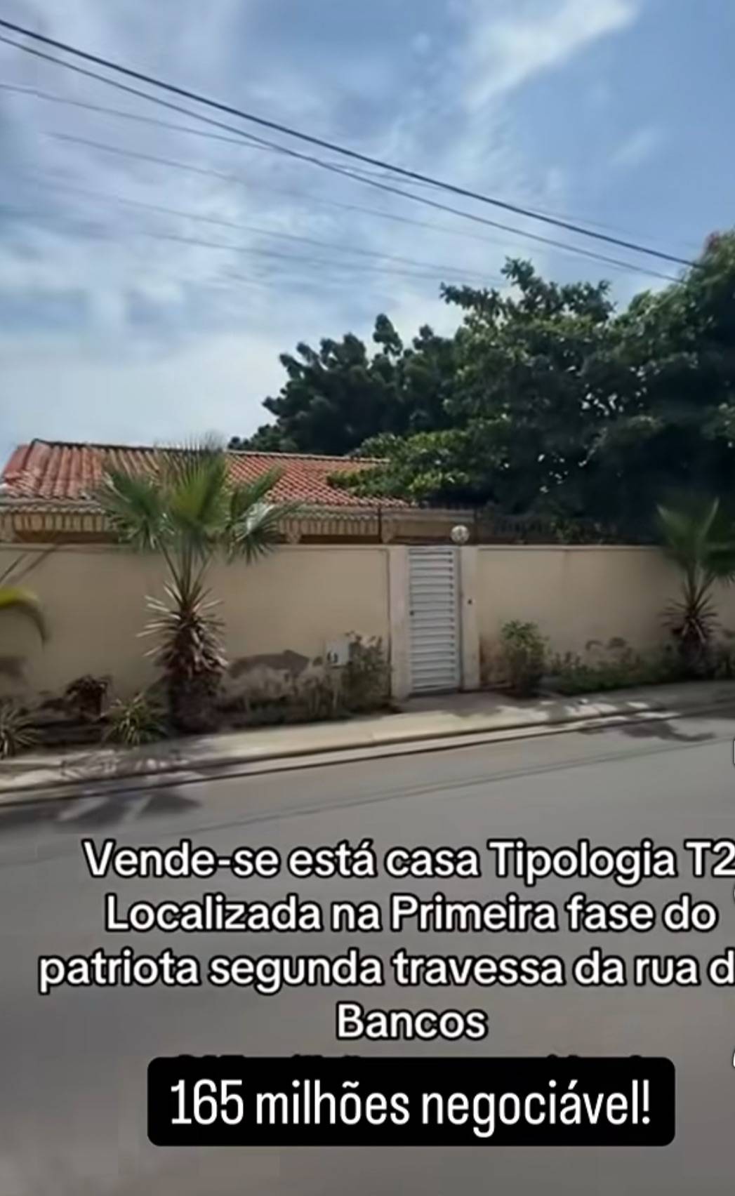 vende-se esta casa de tipologia t2 localizado no lar patriota primeira fase - Foto 1