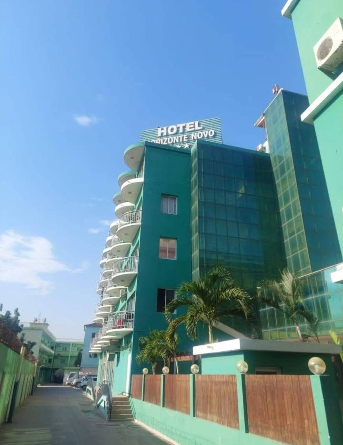 🏨 HOTEL HORIZONTE NOVO À VENDA – LUANDA SUL 🏨 💼 Investimento de Alto Padrão com Retorno Imediato