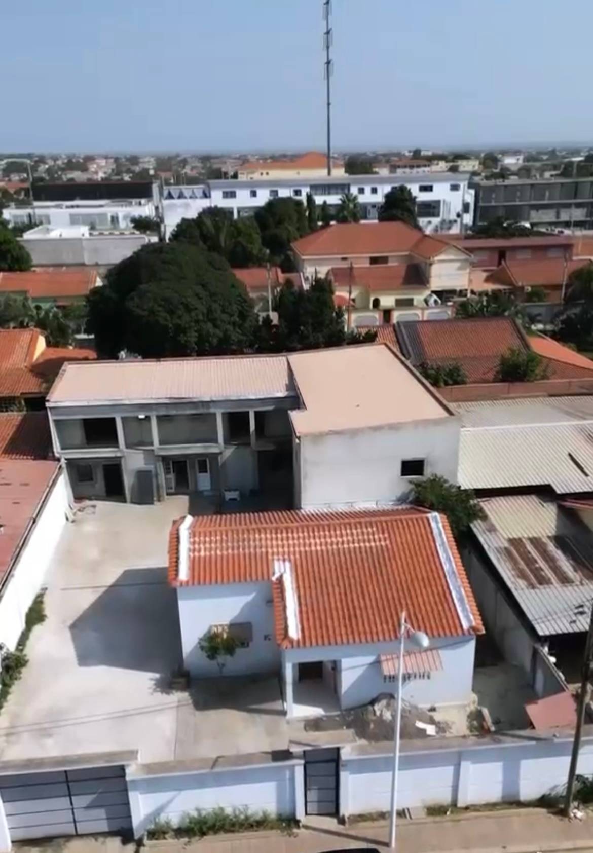 À VENDA Moradia T2 no Patriota na primeira fase. em Luanda - T6