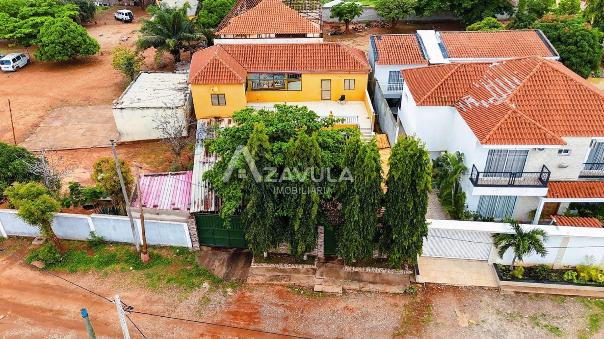 Vivenda V4, Bairro Kifica, Benfica - Foto 1