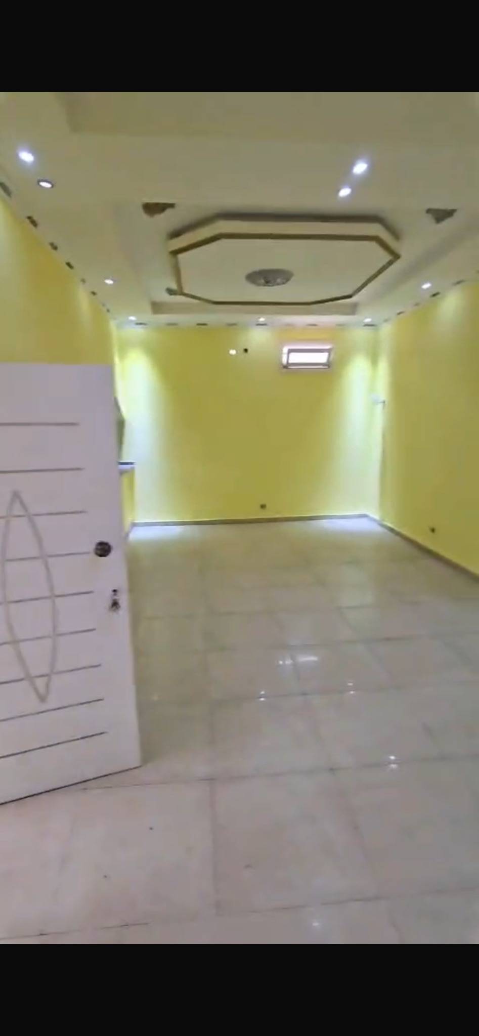 Vivenda t3 localizado na vila Flor 30 milhões  em Luanda - T3