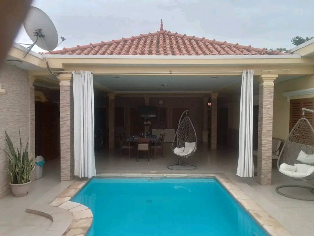 VENDA | Vivenda T3 - Localizado no Condomínio Pelicano, Camama - Foto 1
