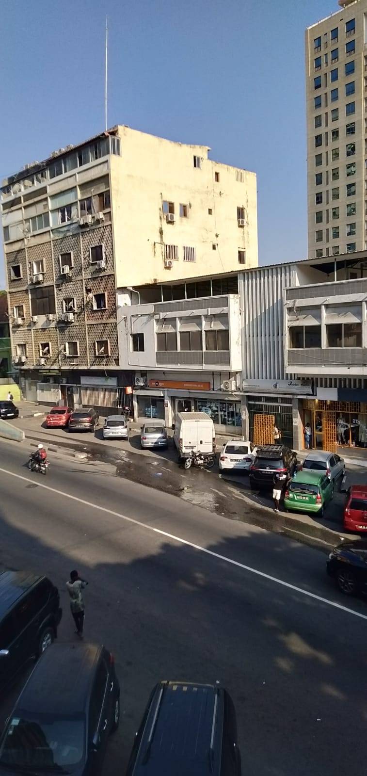 ARRENDAR | APARTAMENTO T1+1 NA RUA DA EMBAIXADA PORTUGUESA em Luanda - T1