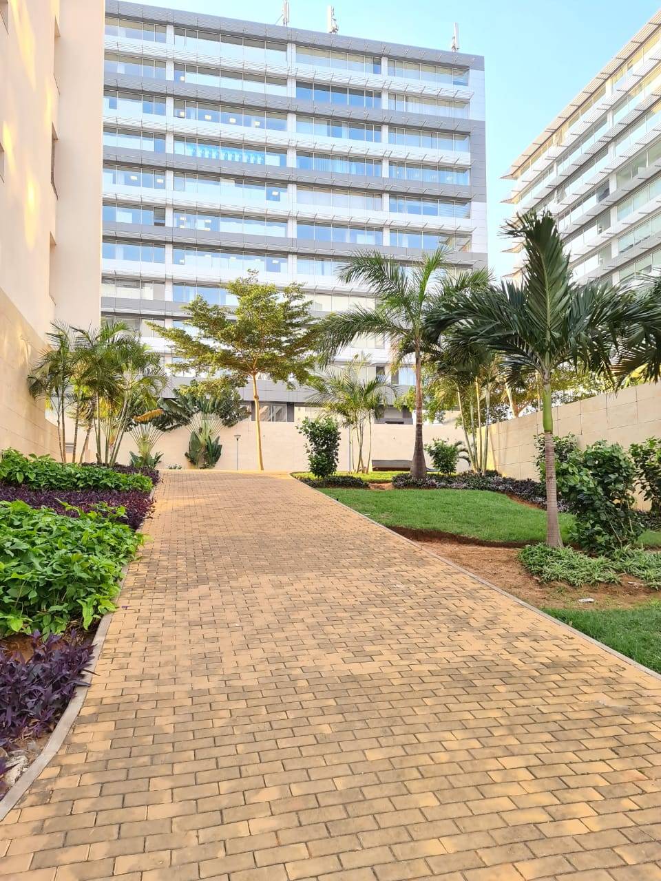 VENDA | APARTAMENTO T3 NO CONDOMÍNIO ROSALINDA (FUTUNGO DE BELAS) - Foto 1