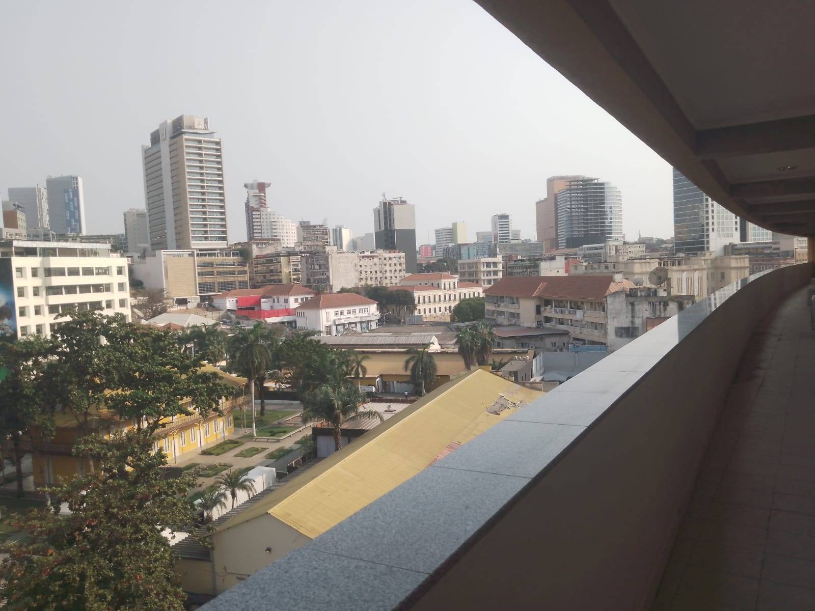 VENDA | APARTAMENTO T3 NO EDIFÍCIO KALUNGA NA RUA ENGRÁCIA FRAGOSO(Por de trás do restaurante Palace)