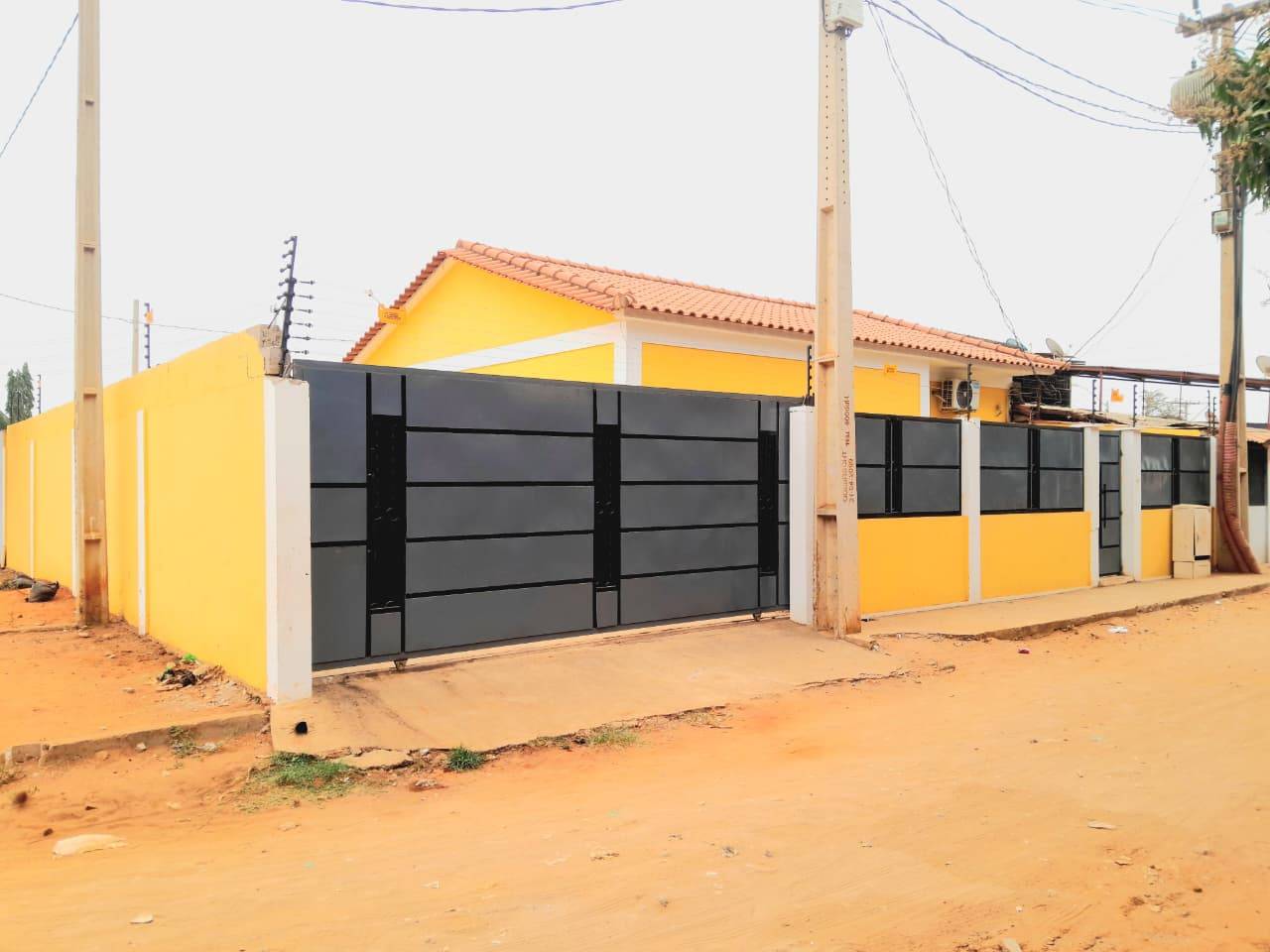 VENDA | VIVENDA T3 NO ZANGO 3, ULTIMA PARAGEM (LADO A, 3 MIN DA VIA PRINCIPAL) em Luanda