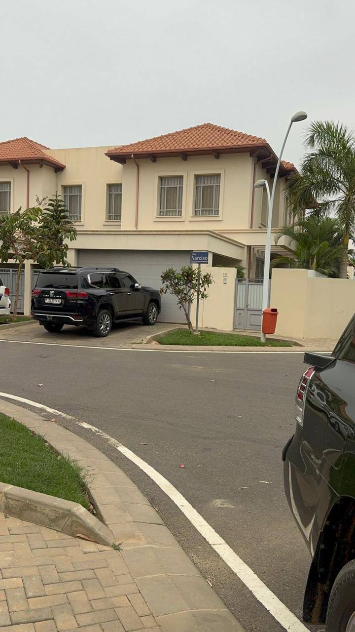 ARRENDAR | VIVENDA V3+1 DUPLEX NO CONDOMÍNIO ORQUÍDEA – TALATONA - Foto 1