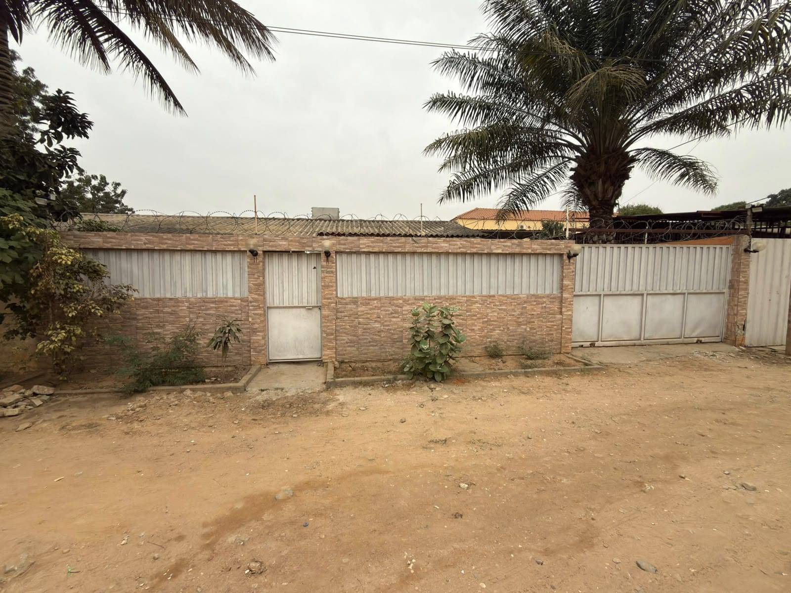 🏡 VENDA | MORADIA T3 EM VIANA LUANDA SUL  PROJECTO SOARES DA COSTA 2min da estrada Principal