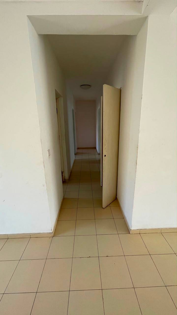 VENDE-SE ESTE APARTAMENTO T4 NA CENTRALIDADE DO SEQUELE em luanda - T1