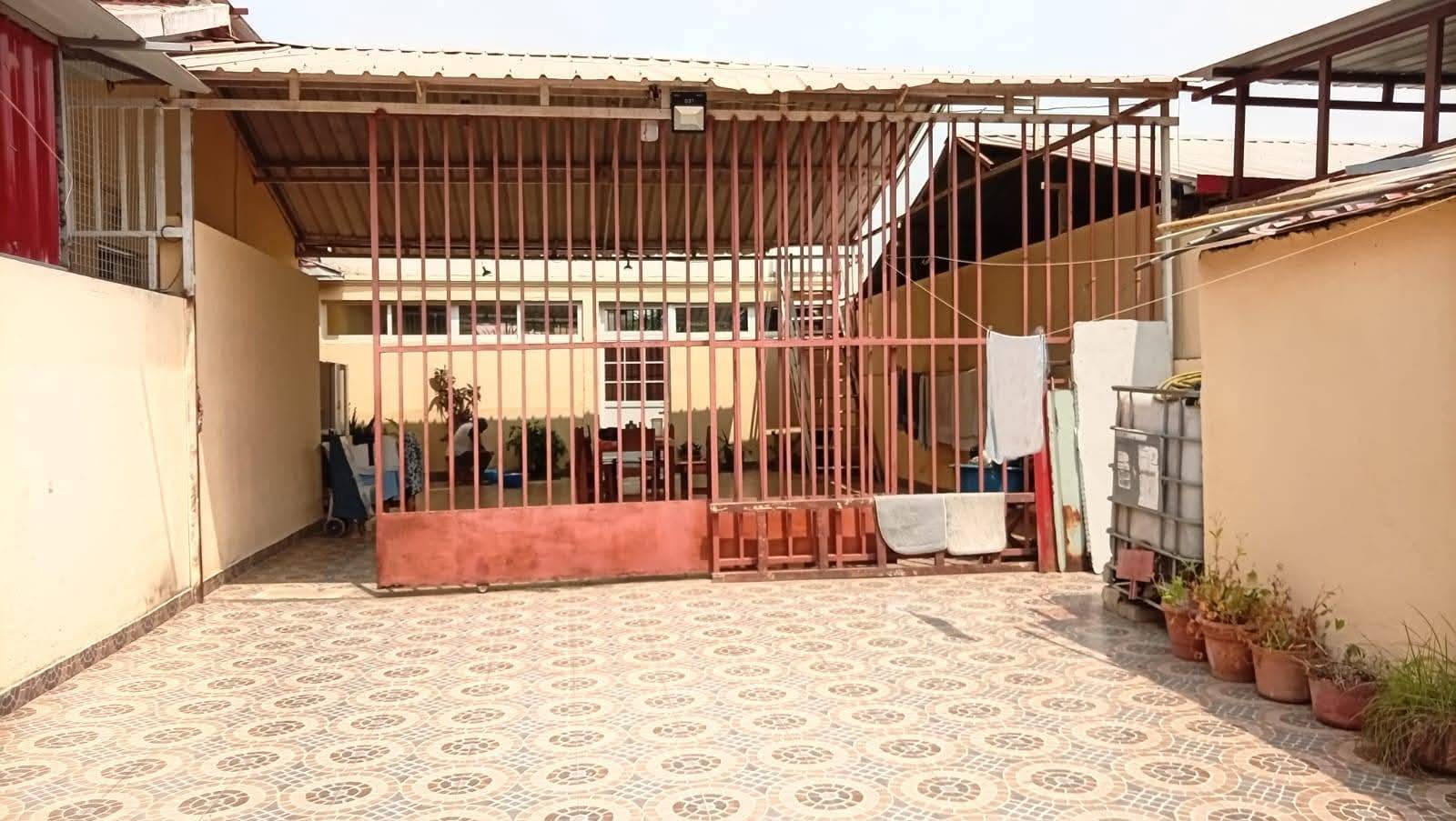 ARRENDAMENTO | CONDOMÍNIO GIRASSOL – CASA T4 em luanda - T4
