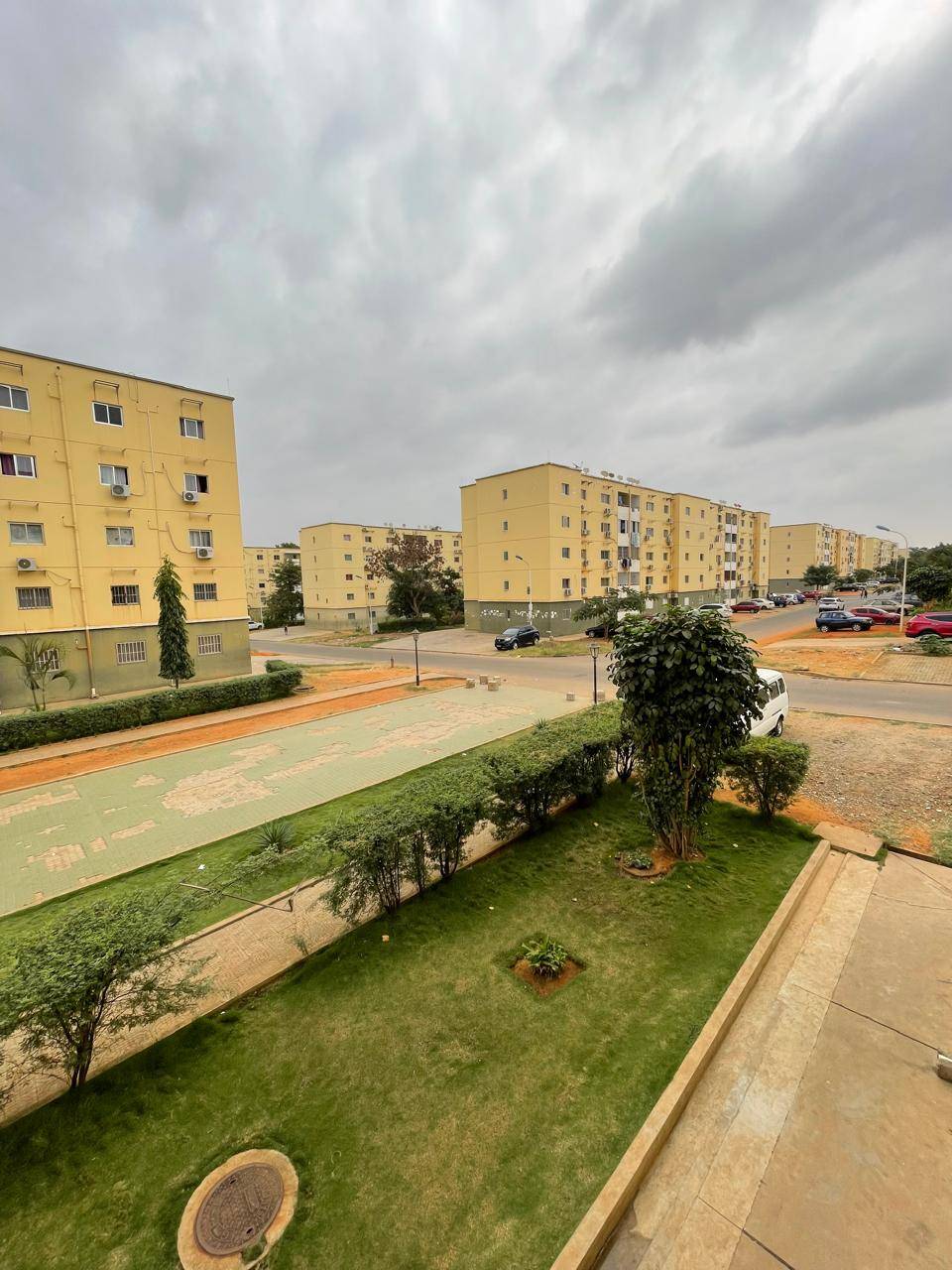 Arrenda-se Apartamento T5 Climatizado Na Centralidade do SEQUELE 1°Andar / Bloco 5 - Foto 1