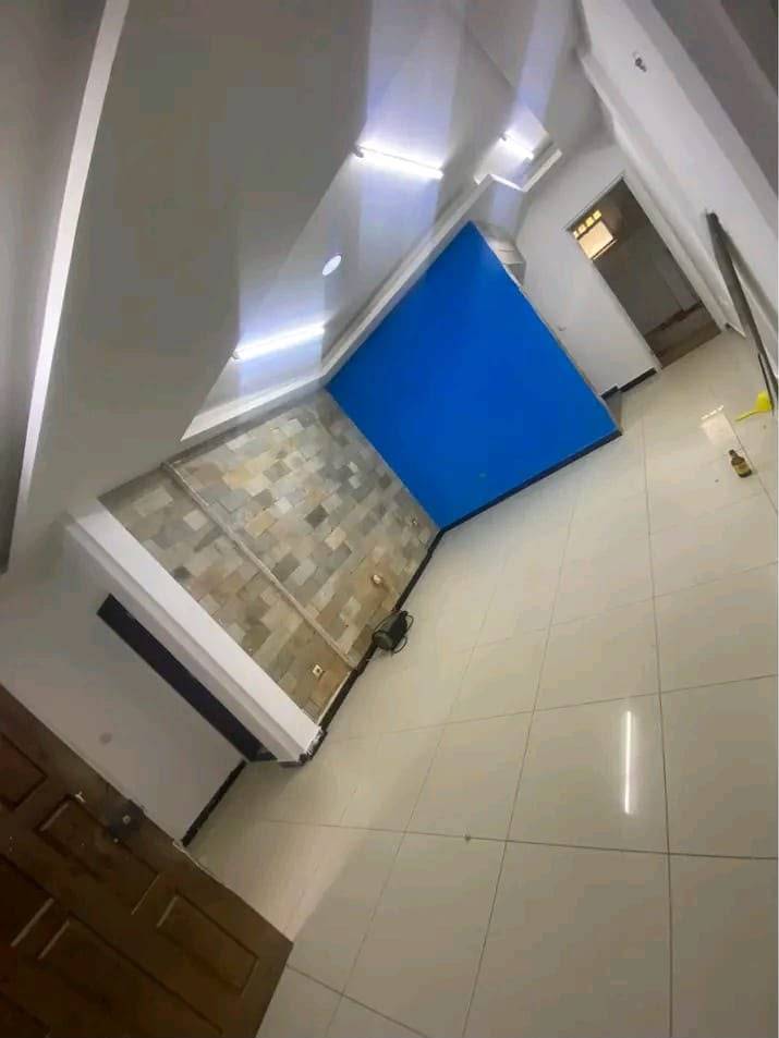 🏠 ARRENDA-SE T2 PRIVADA NO BENFICA — RUA DO REGISTO - Foto 1