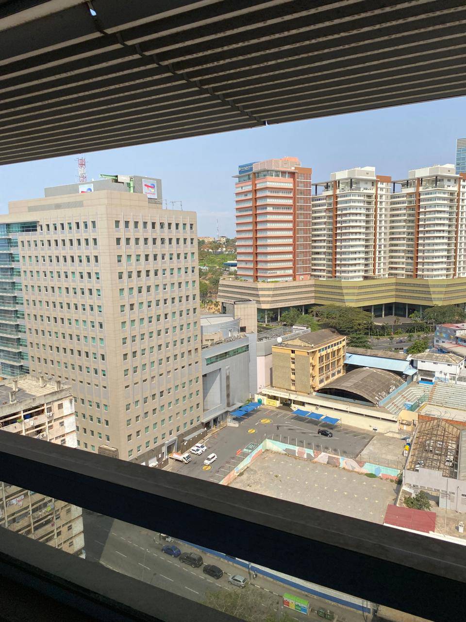 🏙️ VENDE-SE APARTAMENTO T3 — 26.º ANDAR