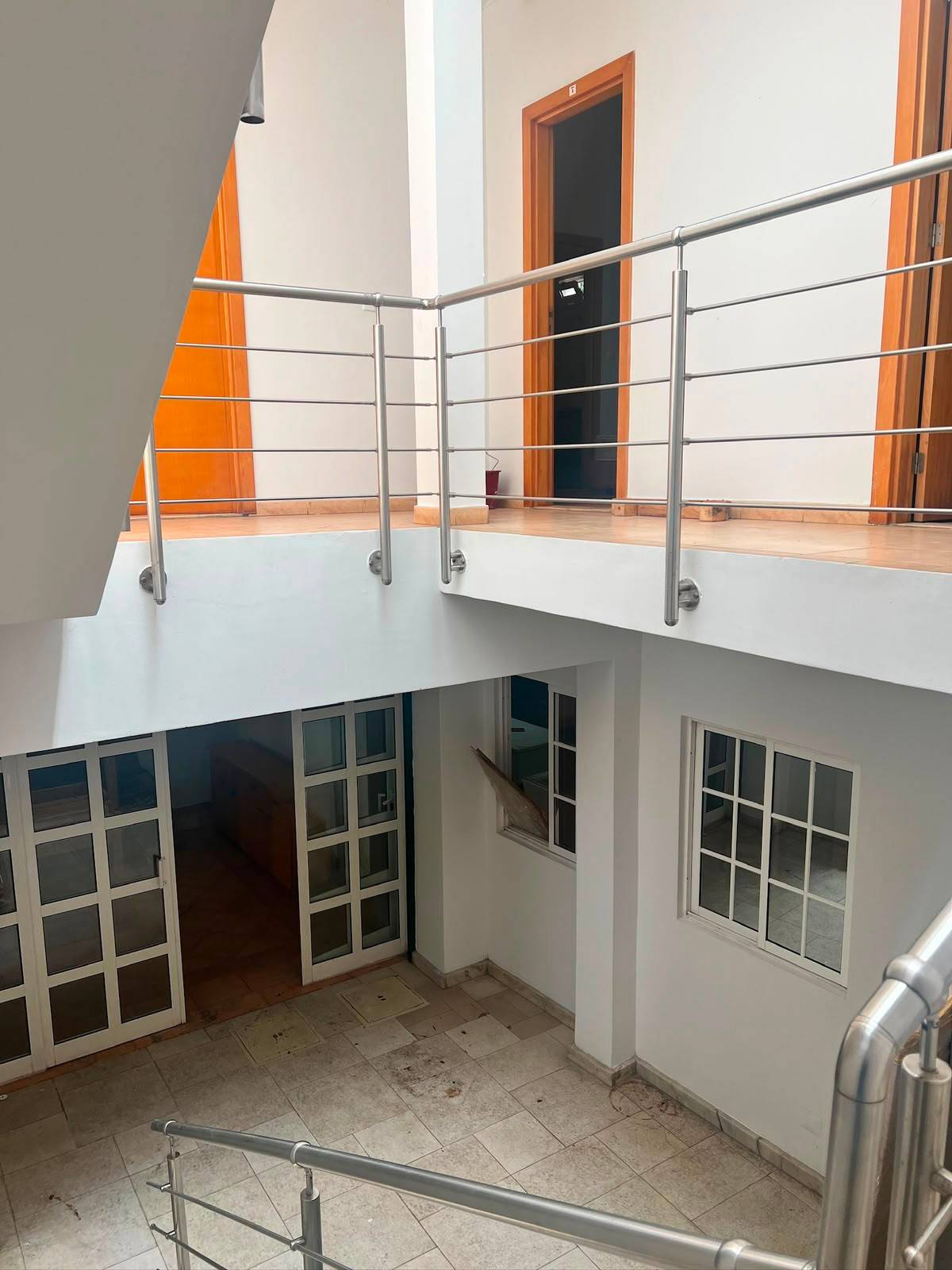 GUEST HOUSE PARA ARRENDAR VIVENDA V8 NO VALÓDIA