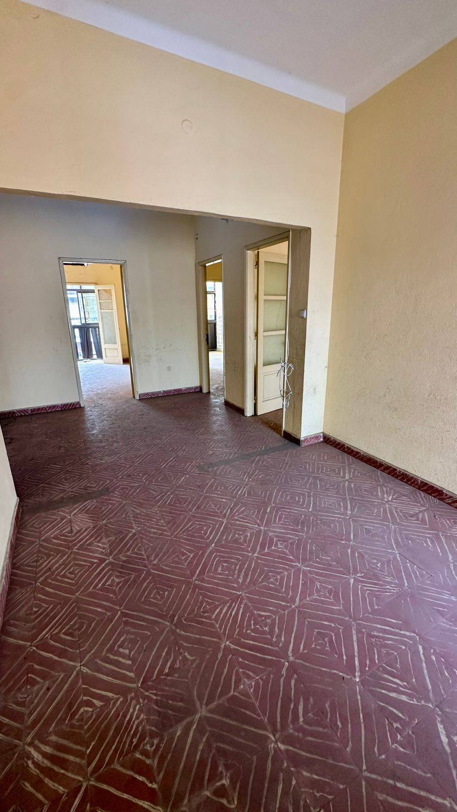 VENDE-SE APARTAMENTO T3 | CIDADE 📍MIRAMAR ⚠️ em Luanda - T3