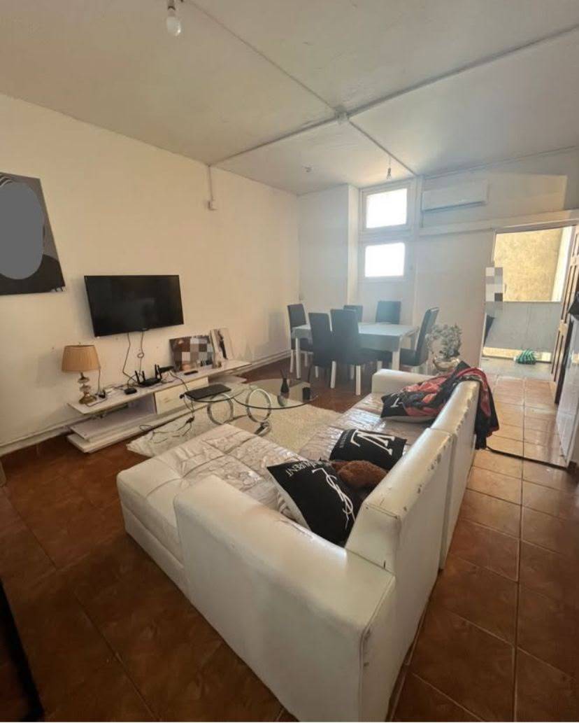 VENDA | APARTAMENTO T2 NA AVENIDA DOS EX COMBATENTES 