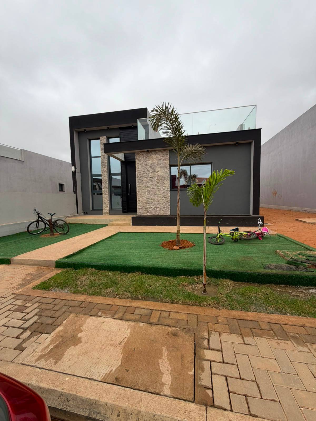 Arrendar: Vivenda V3 térrea no camama  em Luanda  - T3