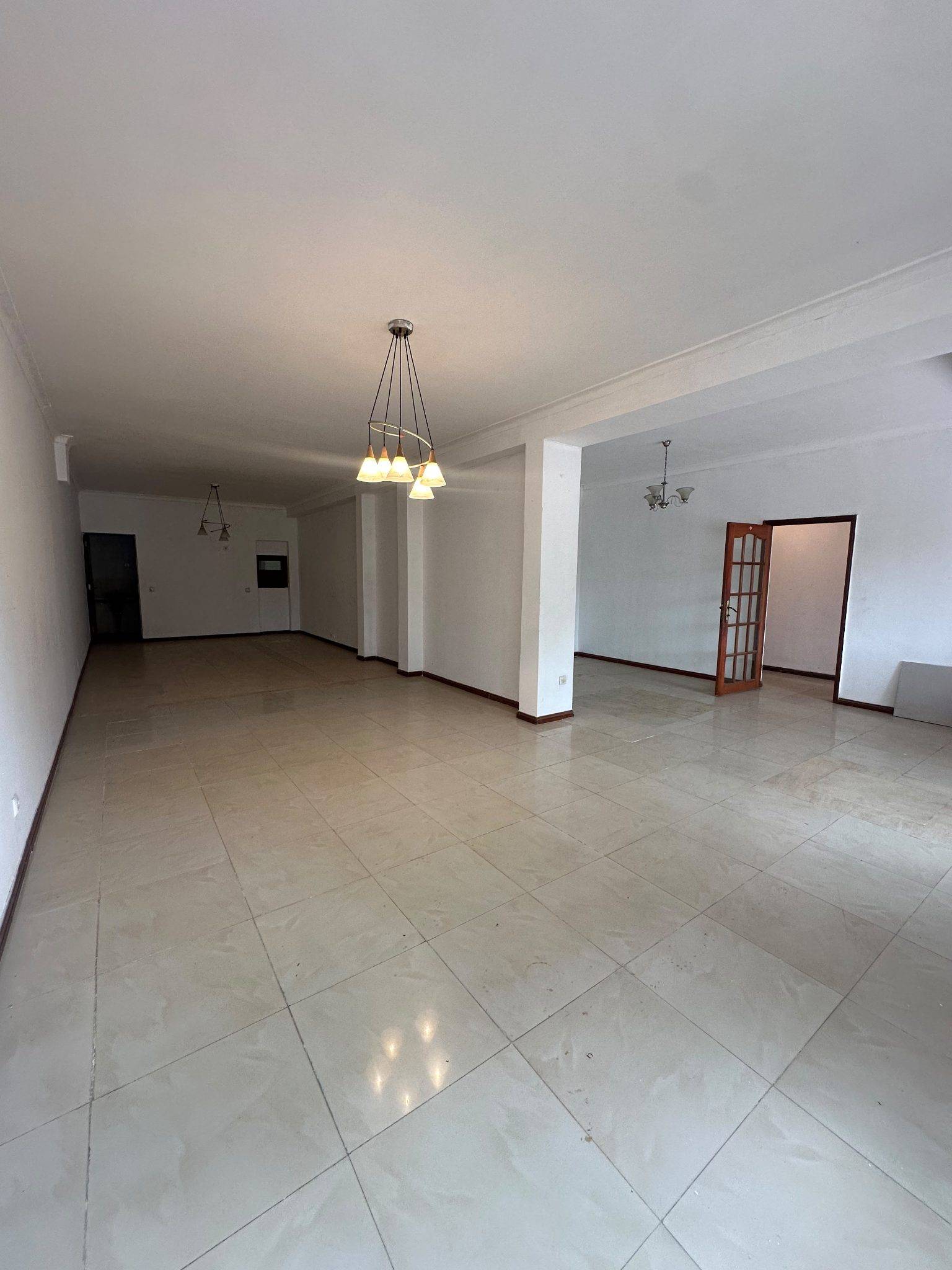 GUEST HOUSE DISPONÍVEL ESTÁ VIVENDA T14 – VILA ALICE em Luanda - T14
