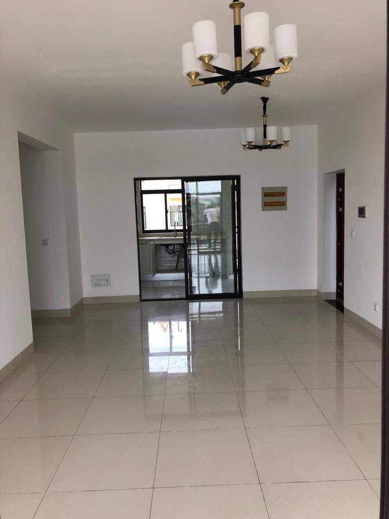 Arrendar 🏠 Apartamento T3, no Condomínio Vila em Luanda - T3