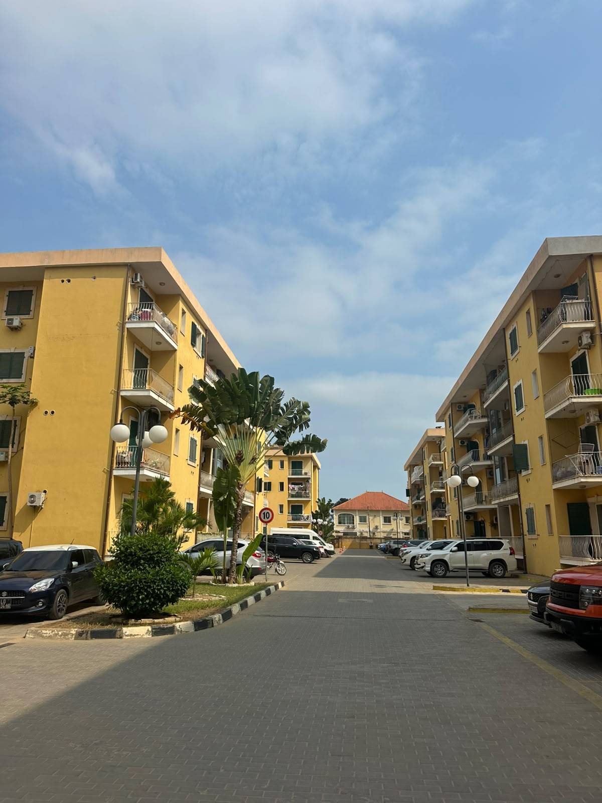 ARRENDAMENTO Apartamento T3 *CONDOMÍNIO INTERLAND em Luanda - T3