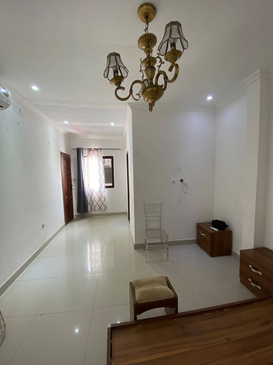 🚨🏠 ARRENDA-SE SUPER T0 MOBILADO E CLIMATIZADO NO BENFICA! 🏠🚨 em Luanda - T1