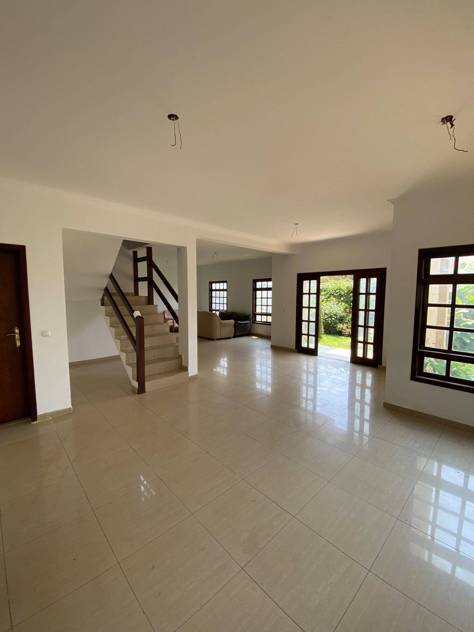 🏡 ARRENDAMENTO | MORADIA V4 em Luanda - T4